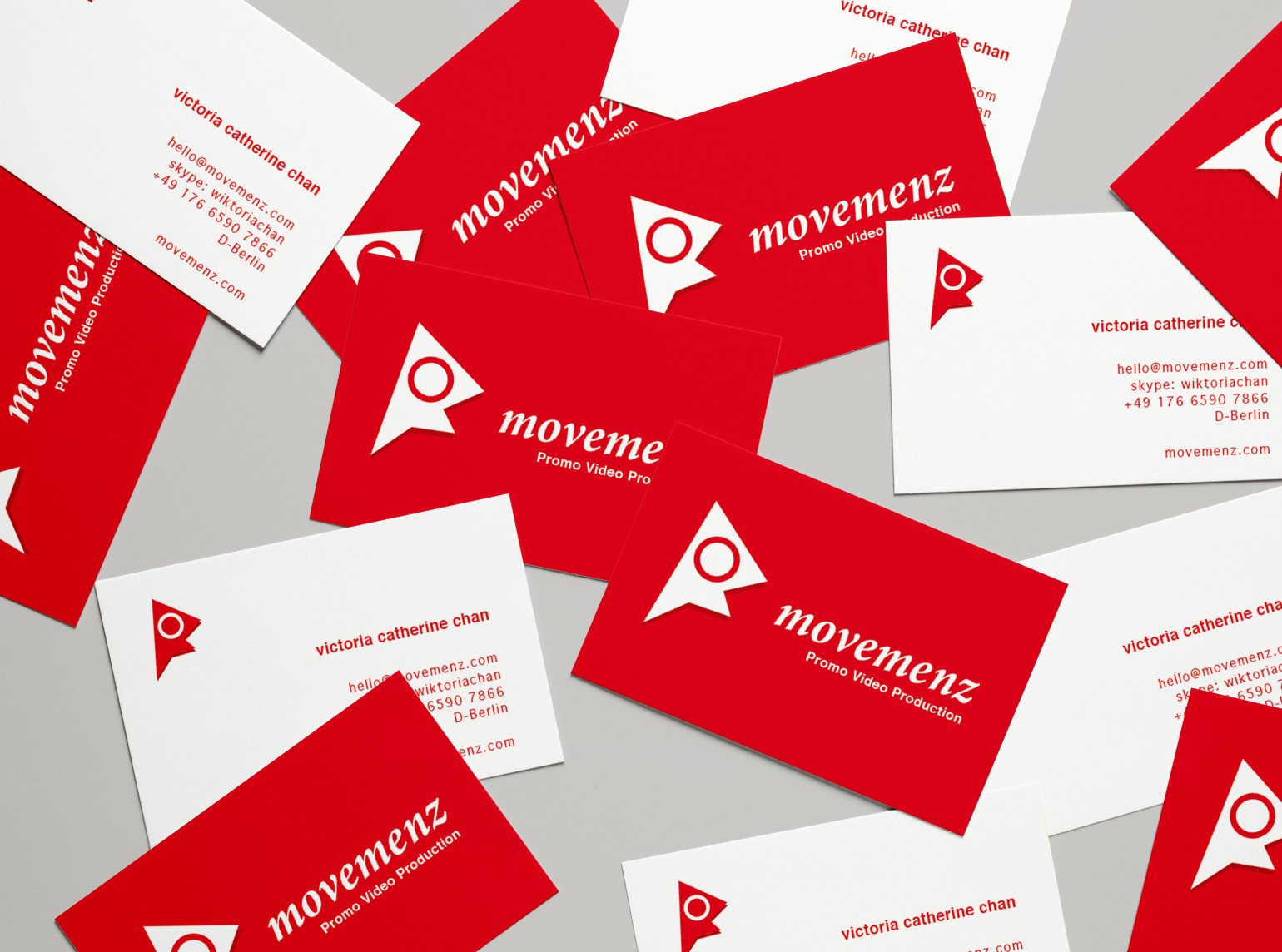 Realistic Business Cards MockUp 4